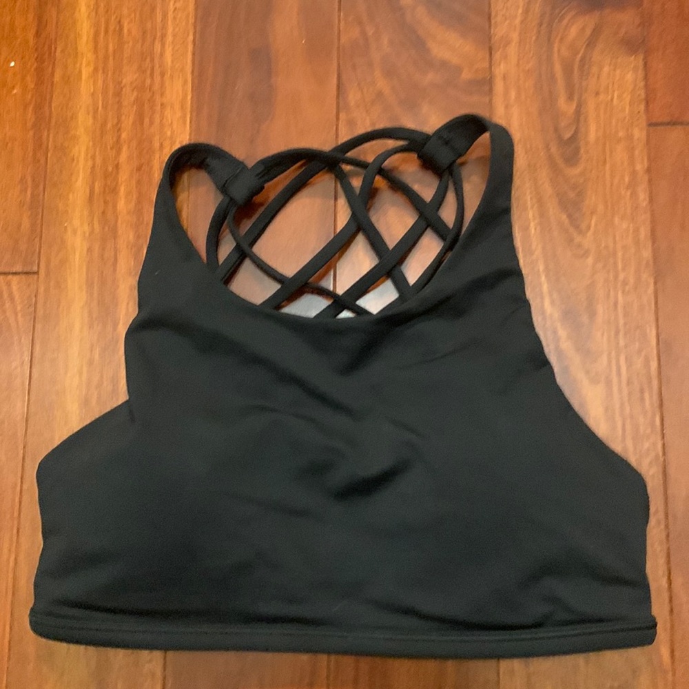 Lulu lemon black sports bra size 6